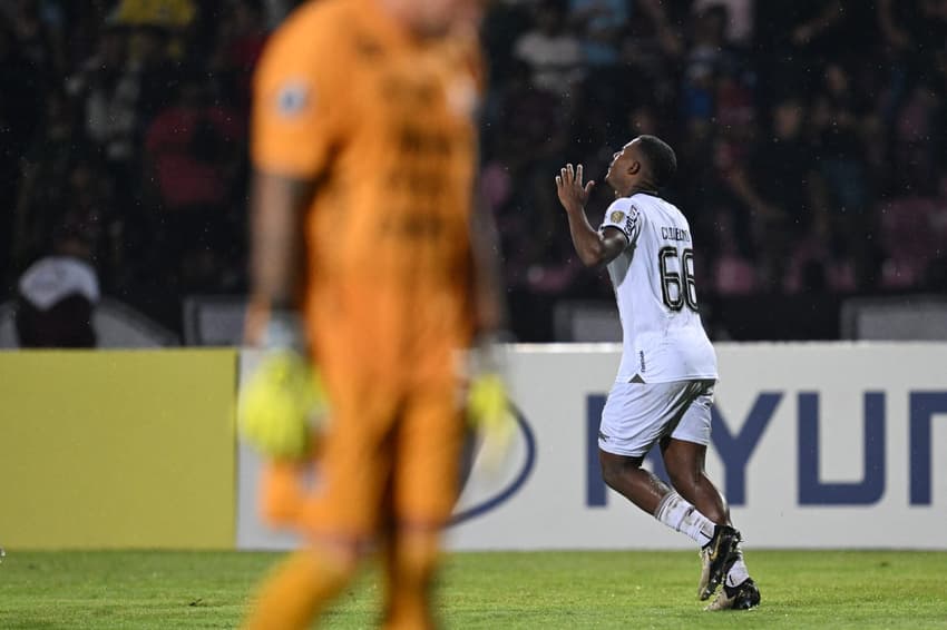 Botafogo ganhou graças a gol de Cuiabano já nos acréscimos; Renato Paiva diz que time mereceu