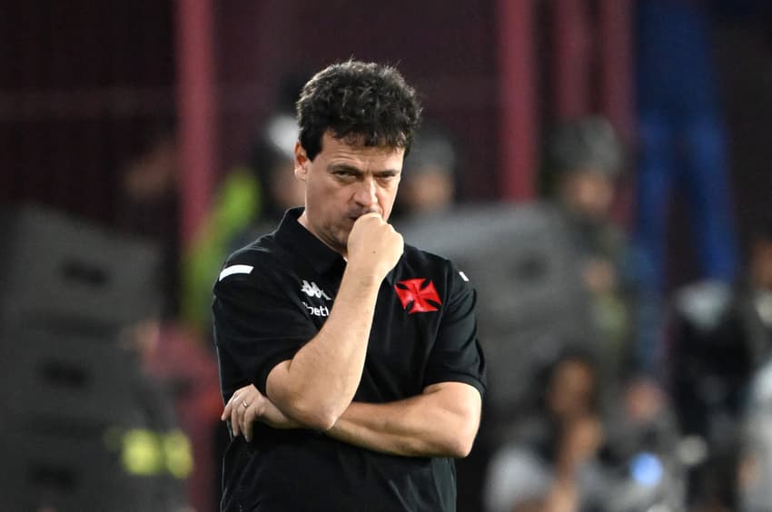 Fernando Diniz no jogo entre Vasco e Lanús Sul-Americana
