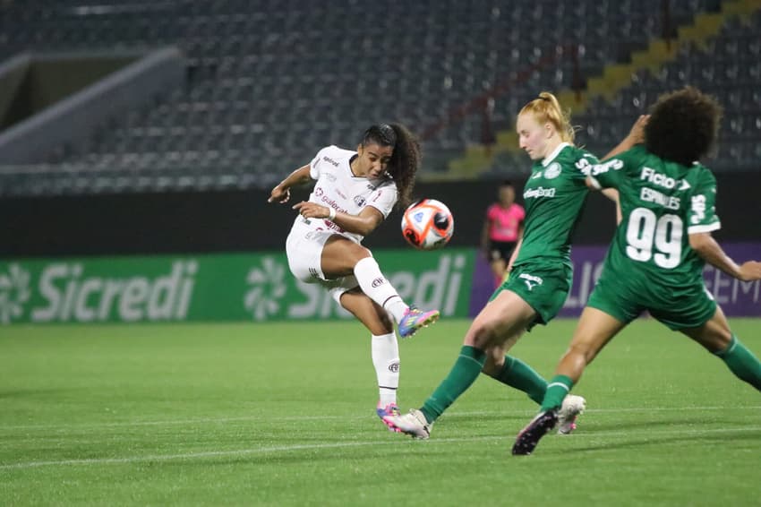 Ferroviária e Palmeiras duelam pelo Paulistão Feminino. (Foto: Millena Cravo/Ferroviária)