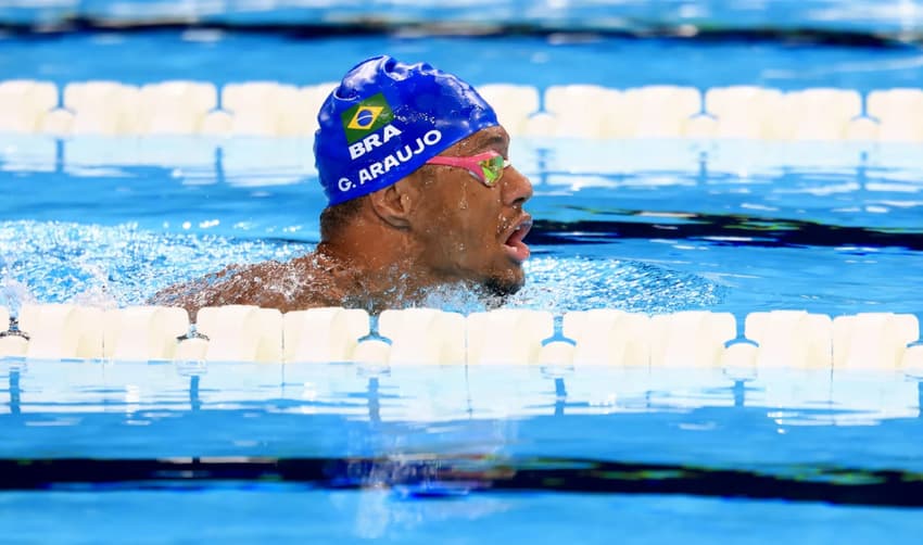 Gabrielziho nadando pelo Brasil (Foto: Reprodução)