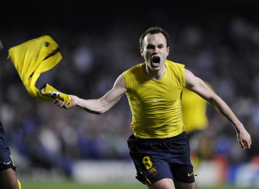 Em um jogo marcado por diversas polêmicas de arbitragem, Iniesta foi o herói quem classificou o Barcelona para a final da Champions League (Foto: AFP)