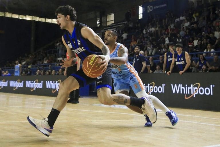 Pinheiros eliminou o UniFacisa, neste domingo (4), pelas oitavas de final do NBB (Foto: Divulgação/NBB)