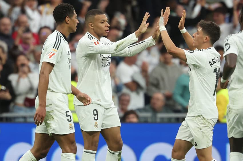 Elenco do Real Madrid, clube mais valioso do mundo segundo pesquisa (Foto: Pierre-Philippe MARCOU / AFP)