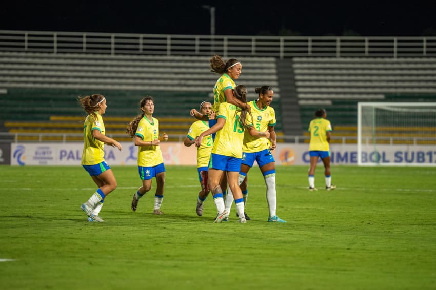 Gabi Pusch marcou um dos gols da vitória do Brasil no Sul-Americano Feminino Sub-17.