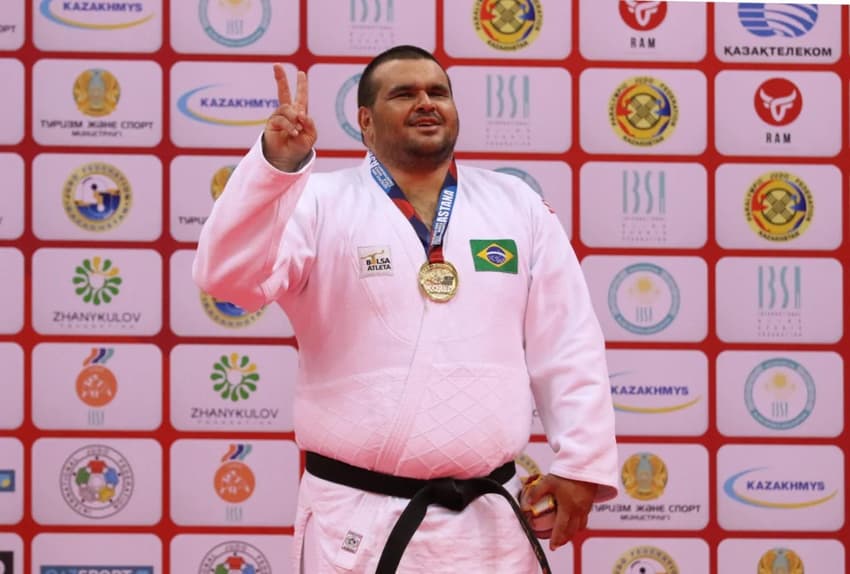 Willians Araújo foi campeão de sua categoria no Mundial de judô