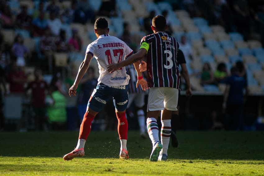 Lucho Rodríguez e Thiago Silva em Fluminense x Bahia  Foto: Celo Gil