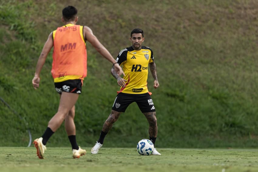 Dudu em treino do Atlético-MG (Foto: Pedro Souza / Atlético)