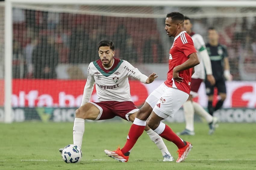 Fernando, volante do Internacional