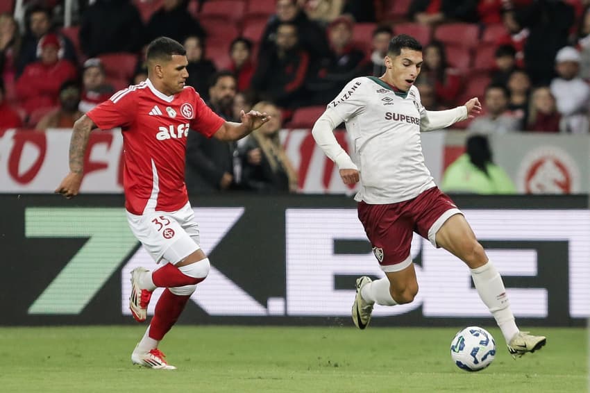 Kevin Serna, Fluminense, e Braian Aguirre, Internacional