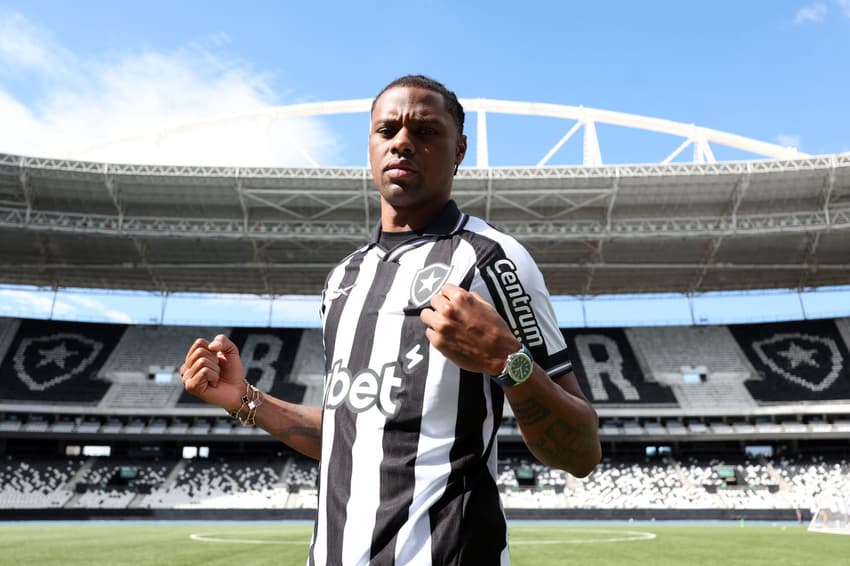 Kaio Pantaleão é o novo zagueiro do Botafogo (Foto: Vítor Silva/Botafogo)