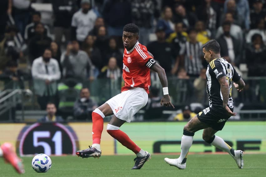 Vitão, do Internacional, Dudu, do Atlético-MG