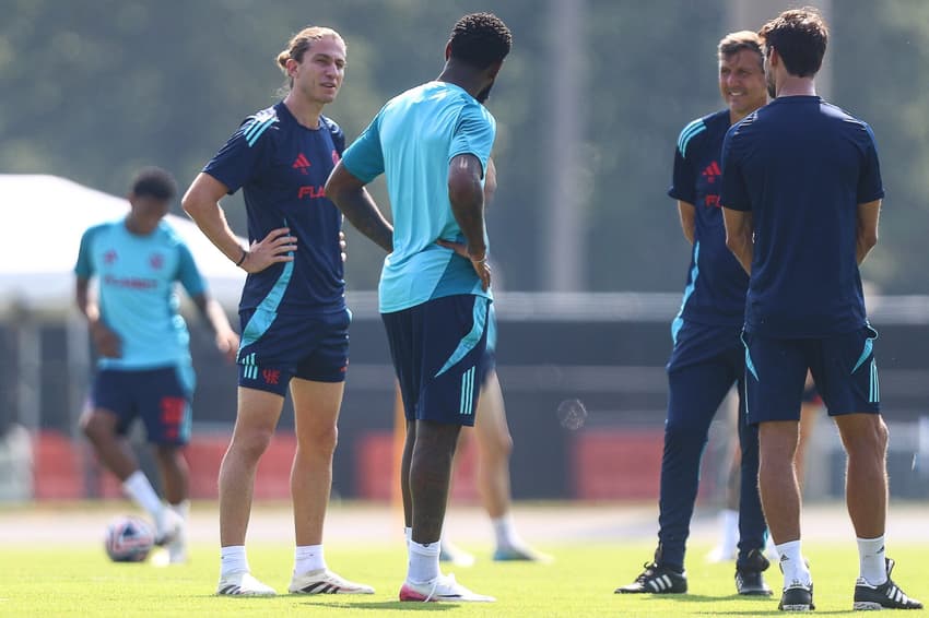 Filipe Luís comanda último treino do Flamengo antes da partida contra o Los Angeles FC (Foto: Gilvan de Souza/Flamengo)