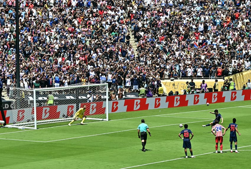 PSG 4 x 0 Atlético de Madrid foi o maior púbico do Mundial, com pouco mais de 80 mil torcedores (Foto: Frederic J. Brown / AFP)