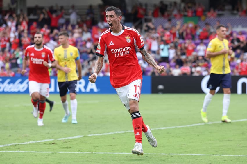 Di María comemora gol do Benfica sobre o Aucklland City no Mundial (Foto: ALEX GRIMM / GETTY IMAGES NORTH AMERICA / Getty Images via AFP)