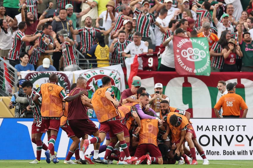 Fluminense comemora gol sobre o Ulsan (Foto: CHARLY TRIBALLEAU / AFP)