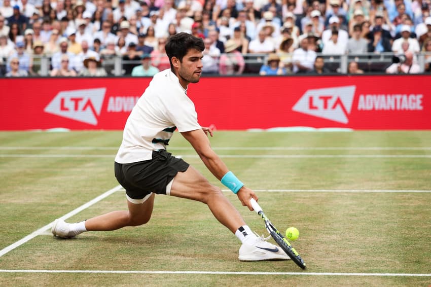Alcaraz estreia nesta segunda-feira (30) em Wimbledon