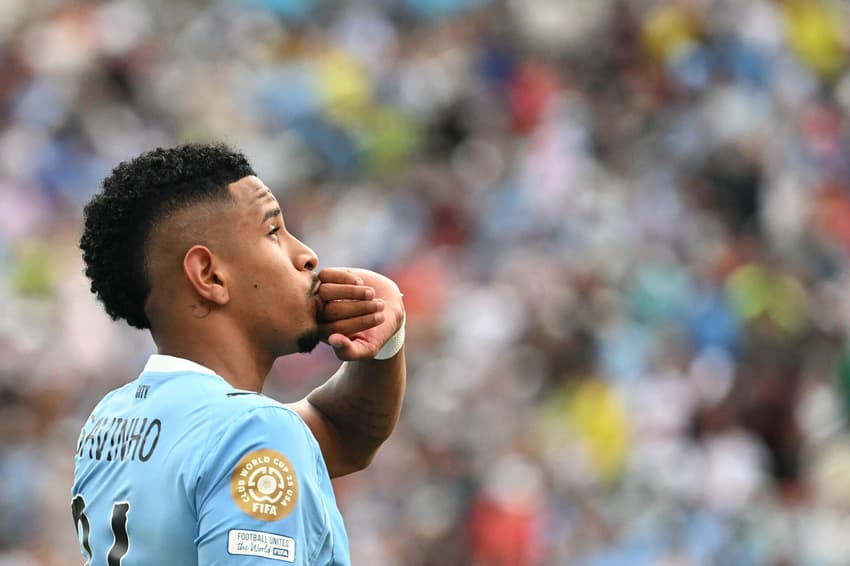 Savinho comemora golaço marcado pelo Manchester City contra a Juventus no Mundial (Foto: Chandan KHANNA / AFP)