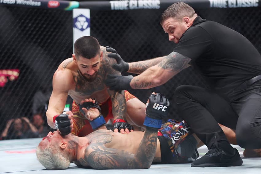 UFC 317: Ilia Topuria vs Charles do Bronx Oliveira