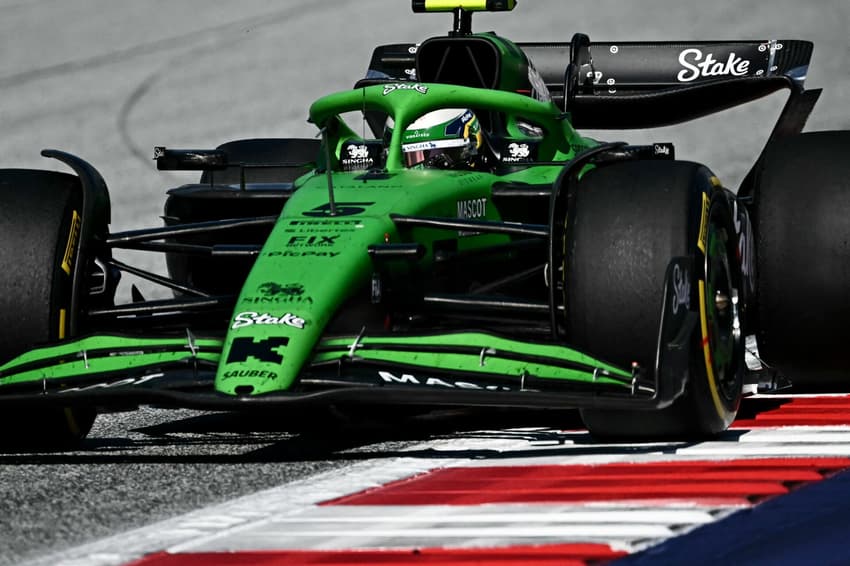 Gabriel Bortoleto chega em oitava lugar no GP da Áustria (Foto: Joe Klamar / AFP)