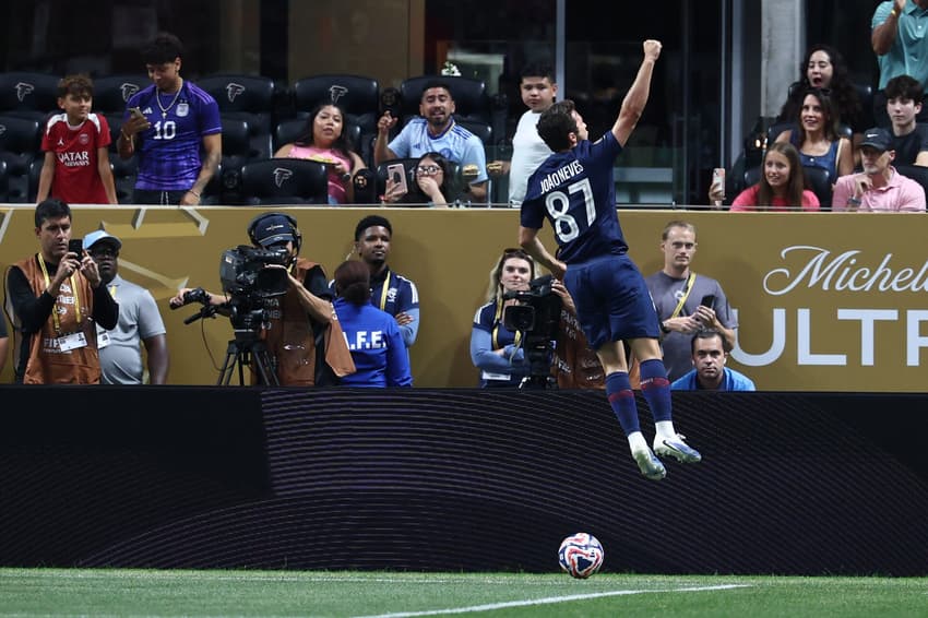 João Neves comemora gol em PSG x Inter Miami (Foto: FRANCK FIFE / AFP)