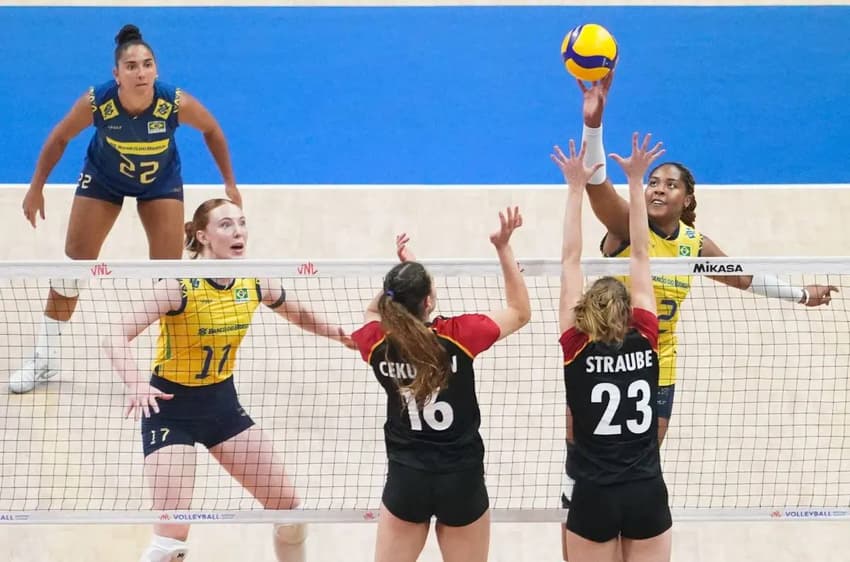 Brasil x Alemanha na VNL feminina (foto: divulgação CBV)