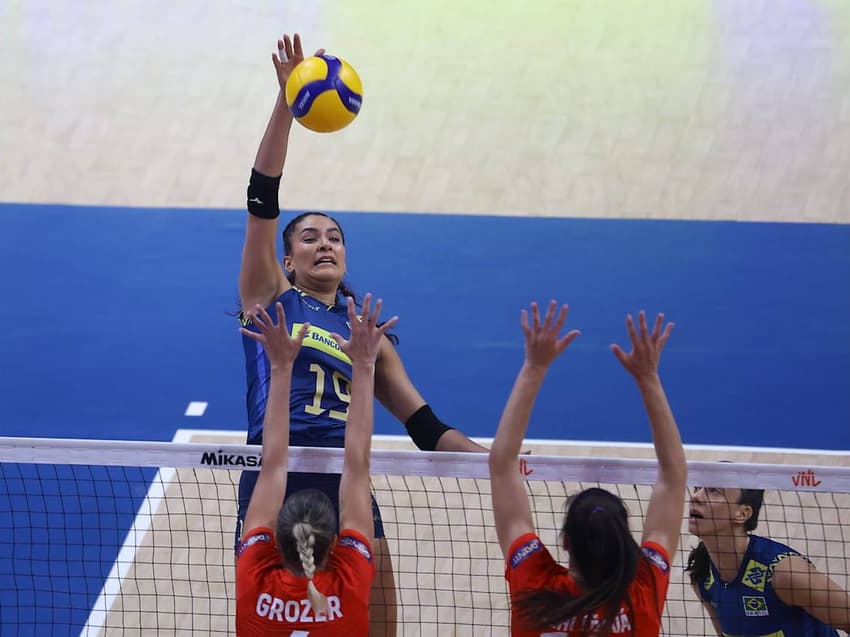 Brasil x Tchéquia, VNL feminina, no Maracanãzinho (foto: VNL)
