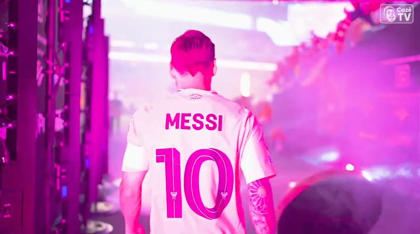 Entrada de Messi na abertura do Mundial de Clubes (Foto: Reprodução)