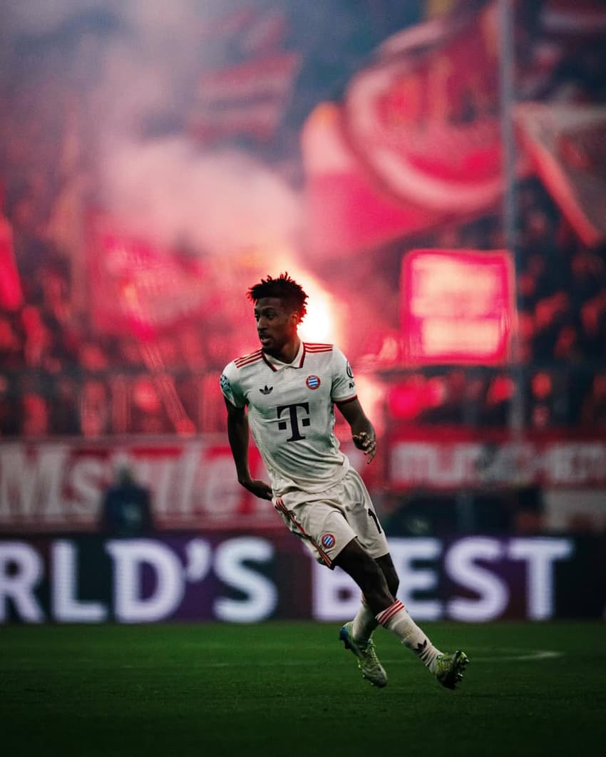 Kingsley Coman em ação pelo Bayern de Munique (Foto: Reprodução)