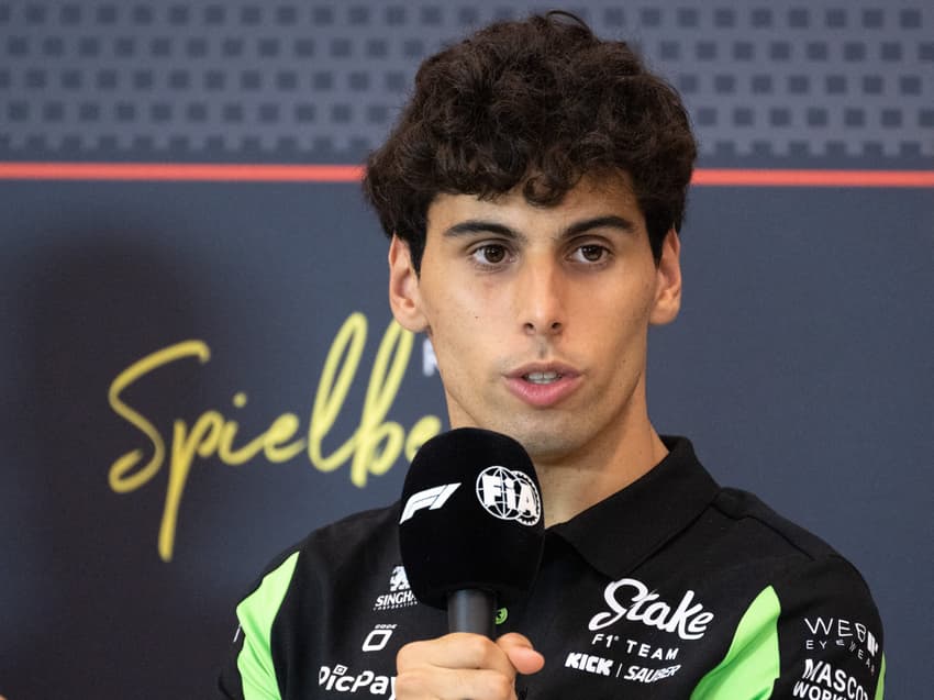 Gabriel Bortoleto em coletiva em Spielberg, Áustria (foto: Joe Klamar / AFP)