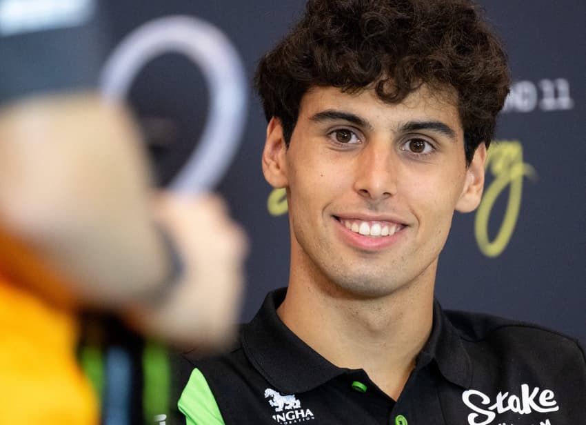 Gabriel Bortoleto em coletiva em Spielberg, Áustria (foto: Joe Klamar / AFP)