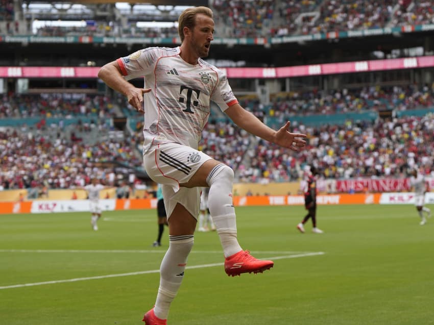 Harry Kane comemora gol marcado pelo Bayern sobre o Flamengo, no Mundial de Clubes