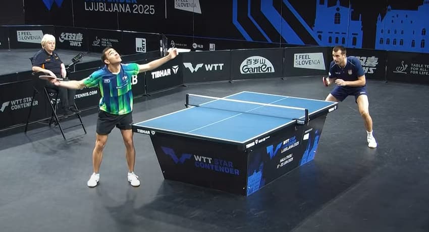 Hugo Calderano vence nas quartas de final do WTT Star Contender (reprodução Cazé TV)