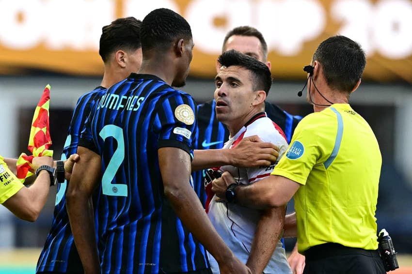 Partida entre Inter de Milão e River Plate, pelo Mundial de Clubes (Foto: Pablo Porciuncula/AFP)