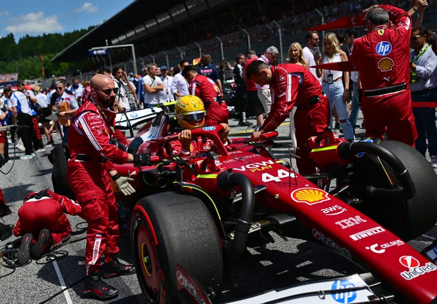 Lewis Hamilton no GP da Áustria (foto: Andrej ISAKOVIC / AFP)