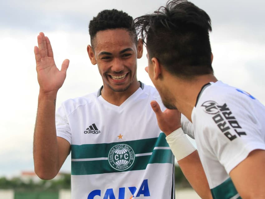 Matheus Cunha Coritiba