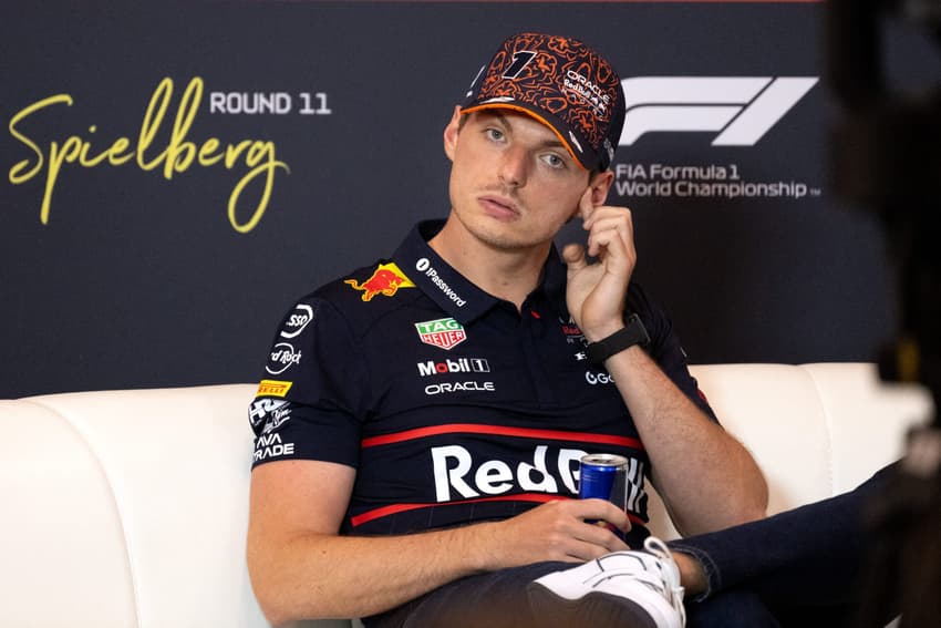 Max Verstappen em coletiva de imprensa em Spielberg, Áustria (foto: Joe Klamar / AFP)
