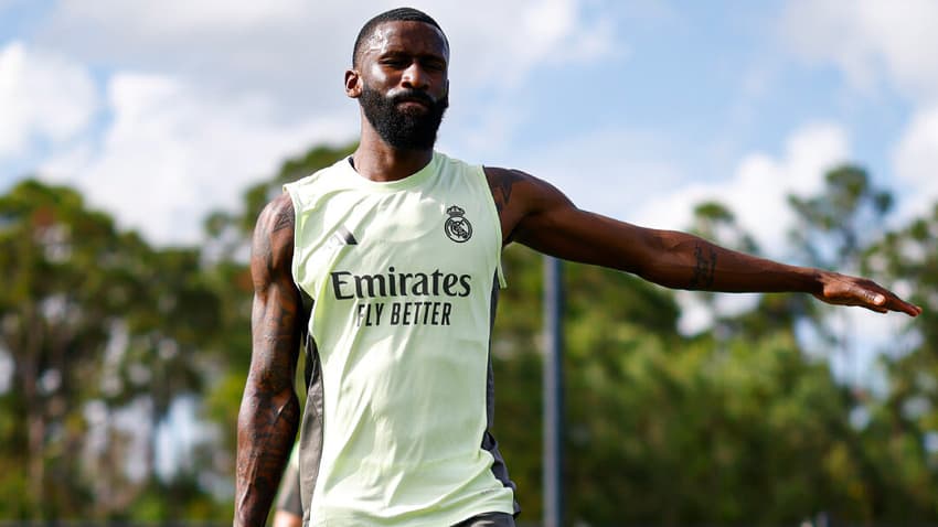 Rüdiger em treino do Real Madrid após o empate na estreia do Mundial