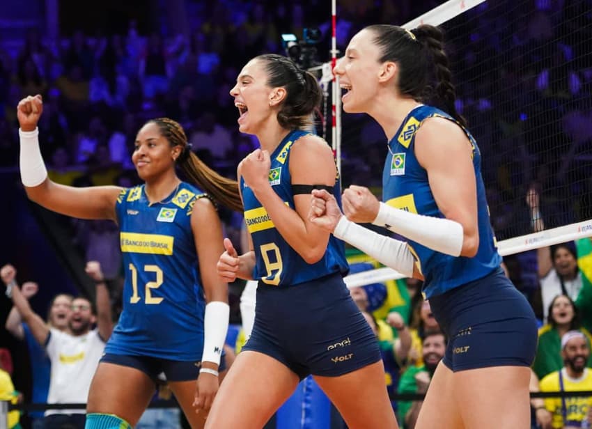Brasil x Tchéquia, VNL feminina, no Maracanãzinho (foto: Mauricio Val/FV Imagem/CBV)