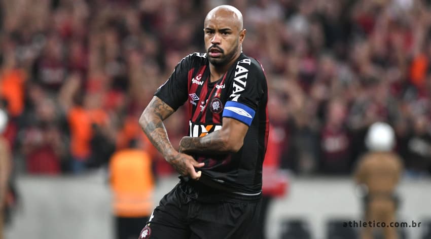 Thiago Heleno Athletico Sul-Americana 2018