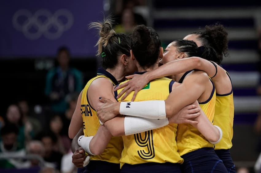 2024.08.08 - Jogos Olímpicos Paris 2024 - Vôlei feminino - Brasil enfrenta os EUA na semifinal olímpica. Foto: Alexandre Loureiro/COB.