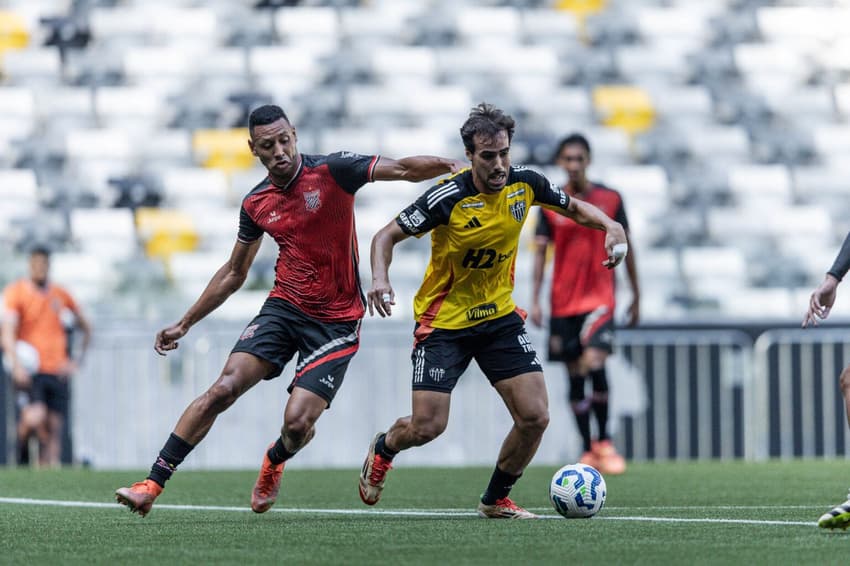 Igor Gomes em jogo treino do Atlético-MG (Foto: Reprodução)