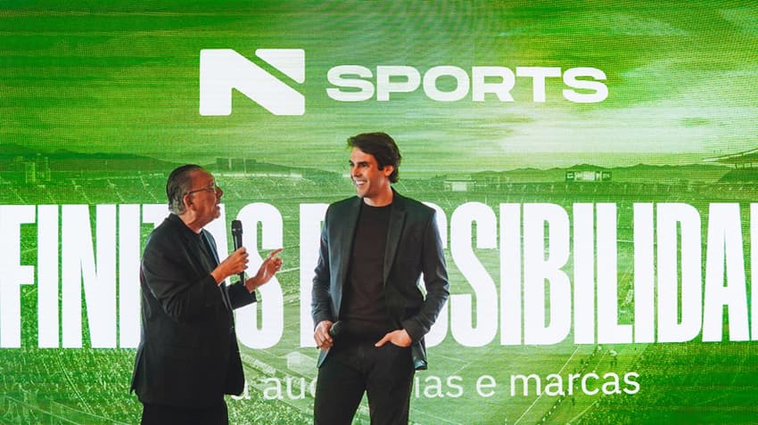 Kaká e Galvão Bueno na apresentação da N Sports (Foto: Carol Cerejo / N Sports)