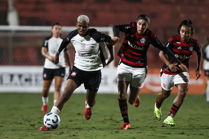 Jhonson faz grande temporada pelo Corinthians. (Foto: Divulgação/CBF)