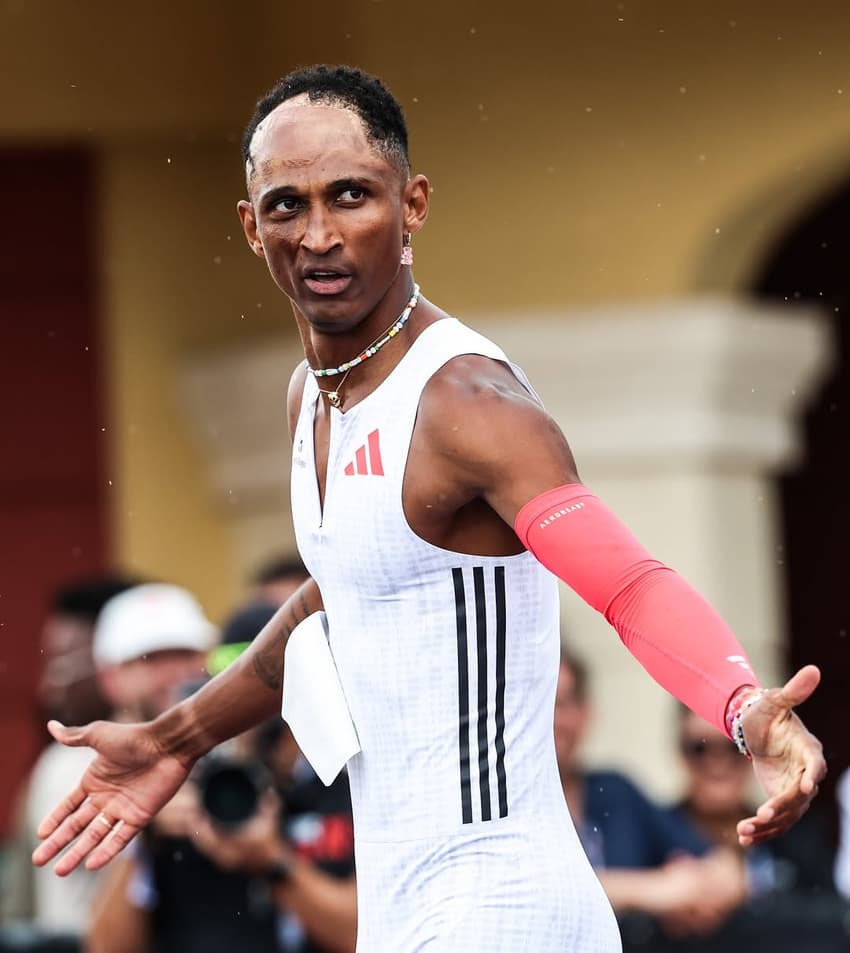 Piu venceu prova dos 400m com barreiras na Filadélfia