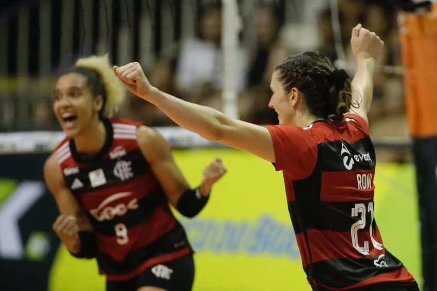 Roni Jones-Perry foi atleta do Sesc Flamengo por duas temporada (Foto: Reprodução/Instagram)