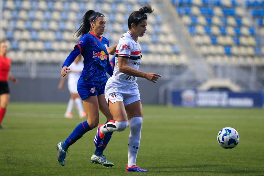 Mesmo jogando fora de casa, São Paulo foi superior no Brasileirão feminino. (Foto: Fernando Roberto/Red Bull Bragantino.)
