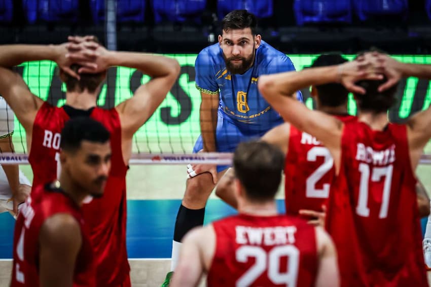 Estados Unidos e Ucrânia na VNL Masculina disputada no Maracanãzinho (Foto: Divulgação / VNL)