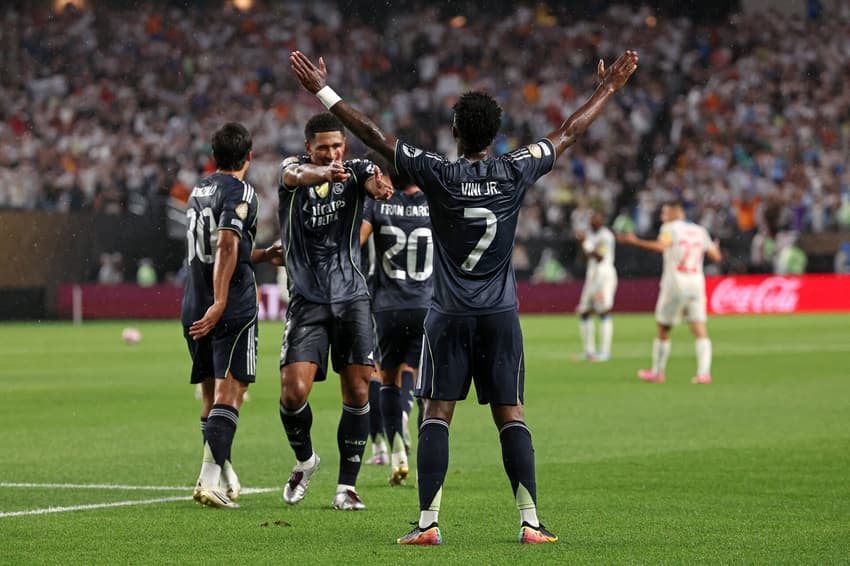 Vini Jr comemora após marcar gol no Mundial (Foto: FRANCK FIFE / AFP)