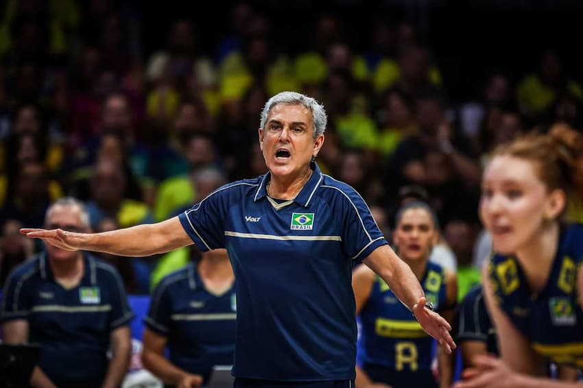 zé-roberto-guimarães-seleção-brasileira-vôlei-feminino-brasil