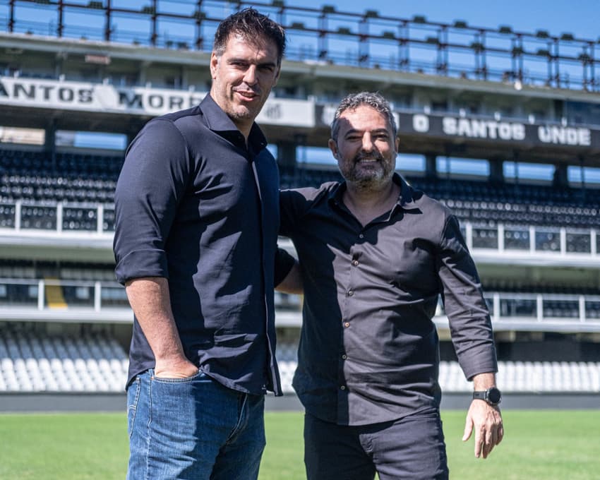Alexandre Mattos e Gustavo Ferreira (Foto: Guilherme Gregui/ Santos FC)